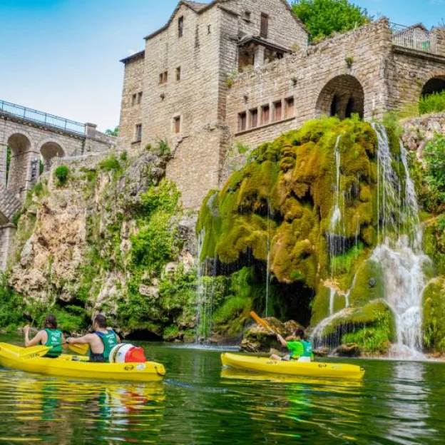 descente de kayaking à Sainte-Enimie en Lozère dans les Gorges du tarn 48